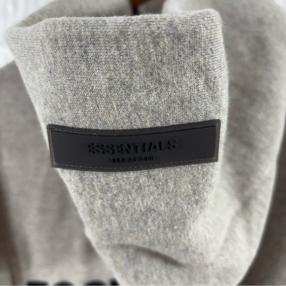 Fear Of God Essentials Stretch Limo Black Pullover Hoodie Men’s NWT - Picture 5 of 16